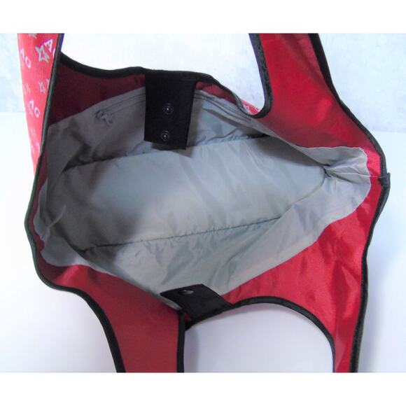 American Girl Red Black DOLL CARRIER Shoulder Tote Bag Purse w/ Accesories Pouch - Picture 4 of 9